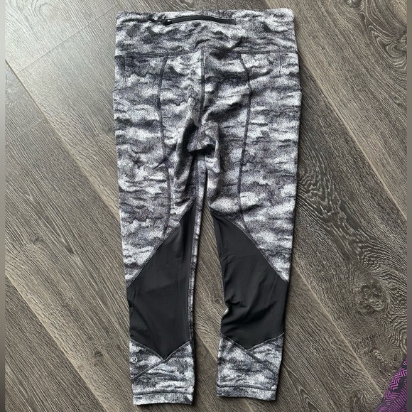 Lululemon Pace Rival Crop - Picture 3 of 7